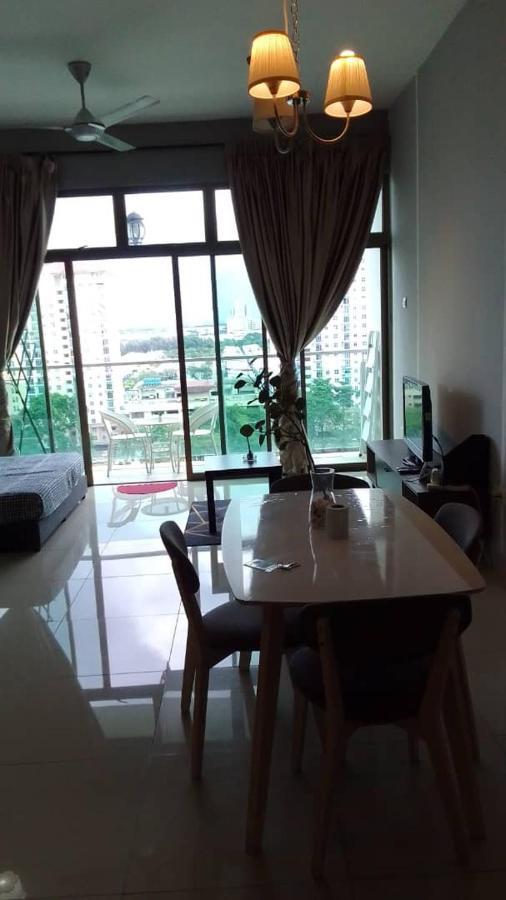 11-Modern Homestay Palazio Lake View Mount Austin Palazio Near Aeon Themepark Toppen Ikea Johor Bahru Zewnętrze zdjęcie